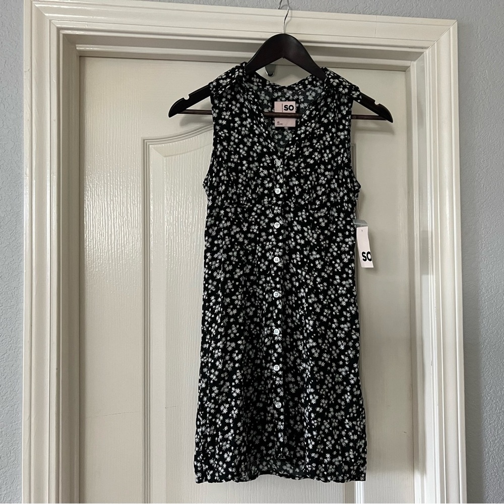 NWT-  collared, sleeveless floral black button front dress XS